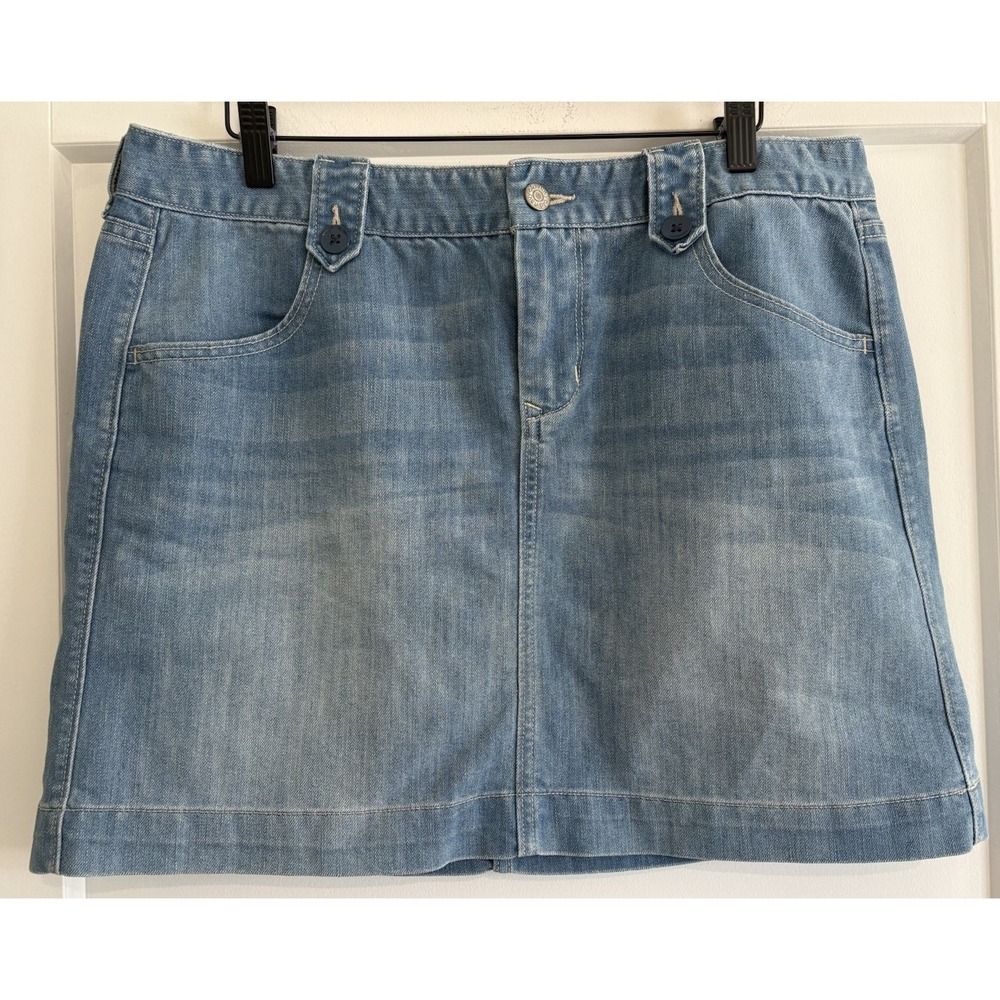 Old Navy Vintage 2009 Denim Mini Skirt Size 12 Light Wash Y2K Button Pocket Cute